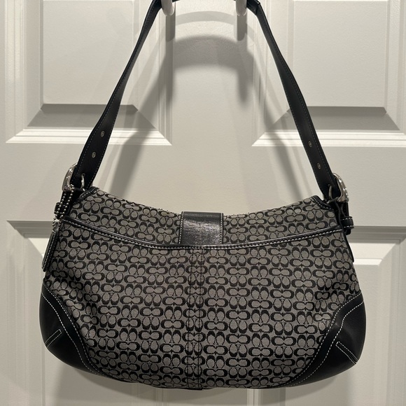 COACH Black Leather Gray Jacquard Signature Canvas Soho Hobo Bag (F042-6808) - Picture 3 of 8